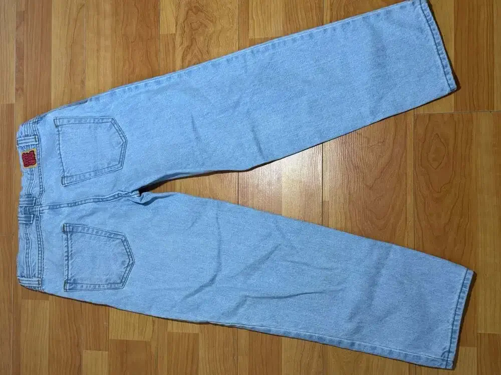 Empyre loose baggy